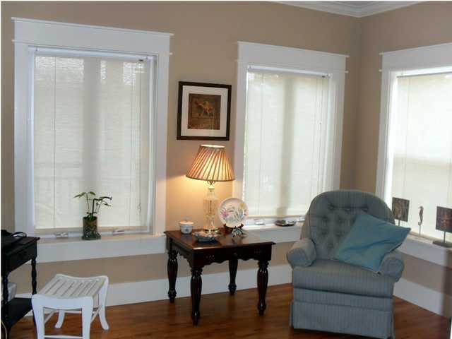 203 Seacrest Beach Boulevard East Seacrest, FL 32461 - Photo 8 of 24 a living room with furniture and wooden floor