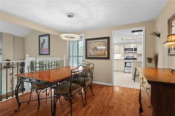 $525,000 | 3865 Mabry Road Northeast, Roswell, GA 30075