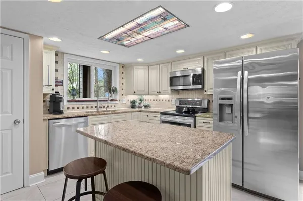 $525,000 | 3865 Mabry Road Northeast, Roswell, GA 30075