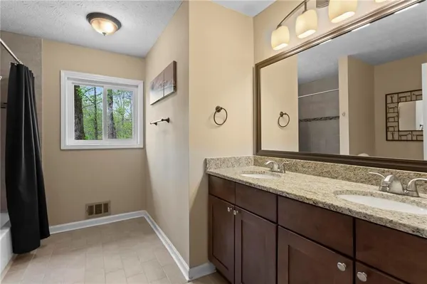 $525,000 | 3865 Mabry Road Northeast, Roswell, GA 30075