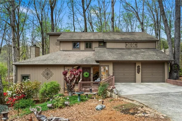 $525,000 | 3865 Mabry Road Northeast, Roswell, GA 30075