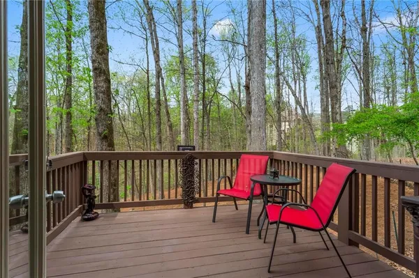 $525,000 | 3865 Mabry Road Northeast, Roswell, GA 30075