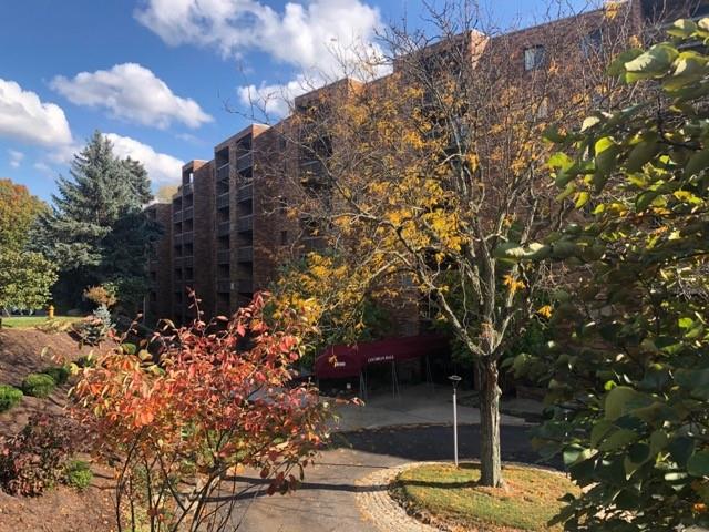 1500 Cochran Road, Unit 611 Pittsburgh, PA 15243 - Photo 1 of 25 Cochran Hall Condominiums. Easy and gracious living.