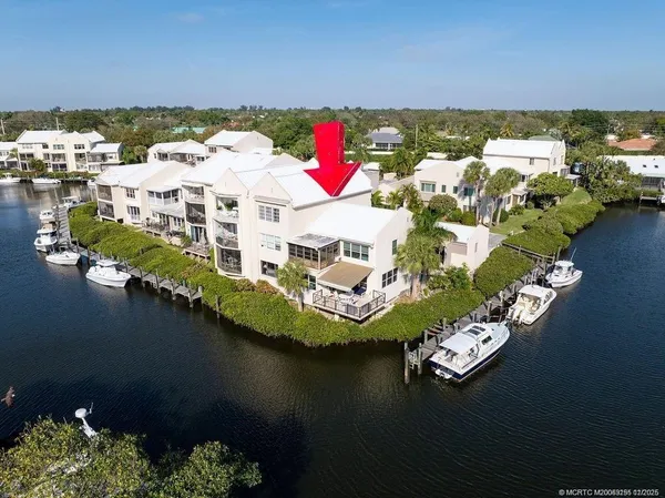 $549,900 | 3901 Southeast St Lucie Boulevard, Unit 68, Stuart, FL 34997