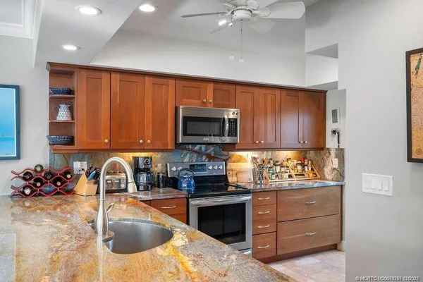 $549,900 | 3901 Southeast St Lucie Boulevard, Unit 68, Stuart, FL 34997