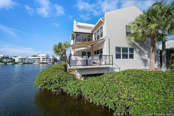 $549,900 | 3901 Southeast St Lucie Boulevard, Unit 68, Stuart, FL 34997