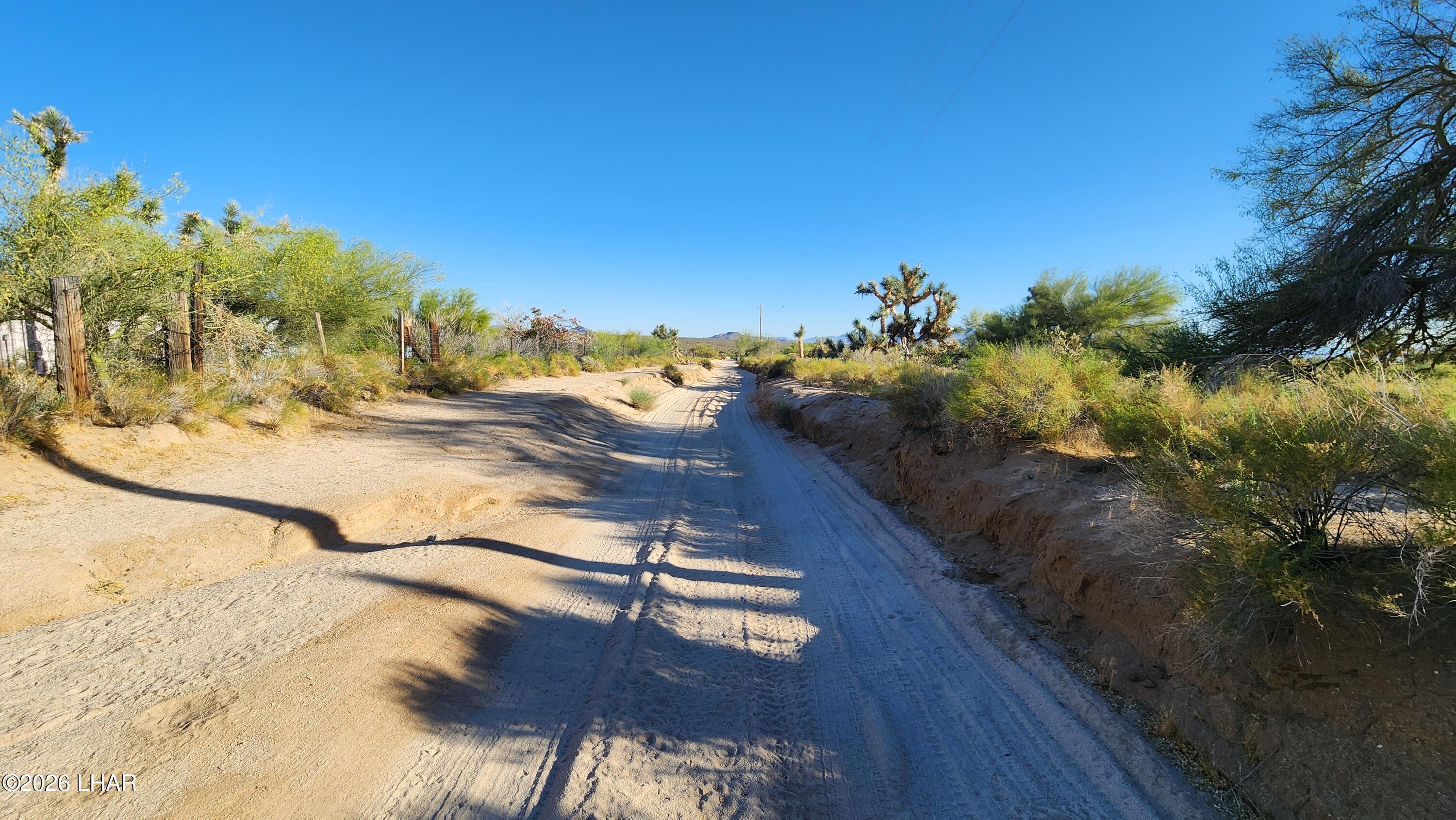 245-02-152 South Carrow Road Yucca, AZ 86438 - Photo 10 of 18 20240519_174845