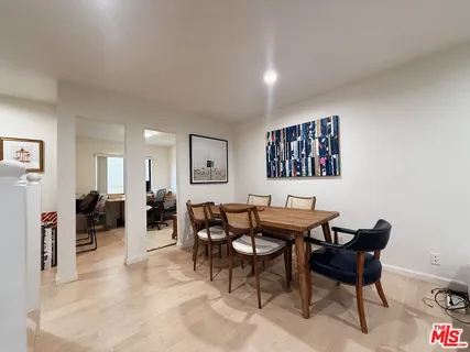 a view of a livingroom with furniture
