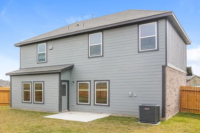 $1,945 | 400 Lynn Lotus Drive, Katy, TX 77493