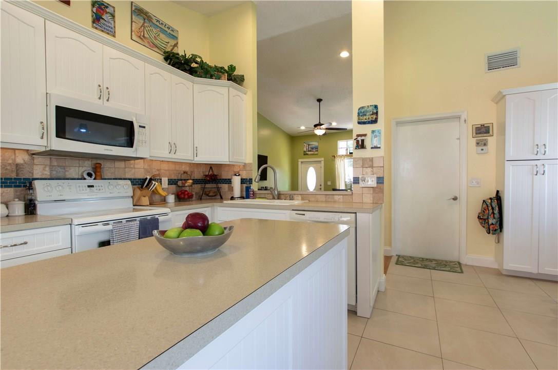 23189 Old Inlet Bridge Drive Boca Raton, FL 33433 - Photo 10 of 50 Photo 10