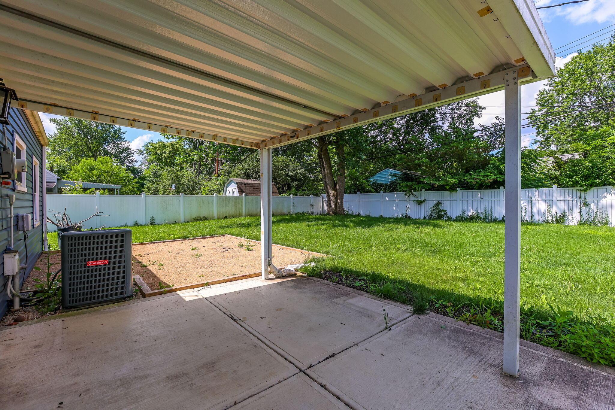 985 Bucknell Road Columbus, OH 43213 - Photo 26 of 34 36-web-or-mls-G02A0712