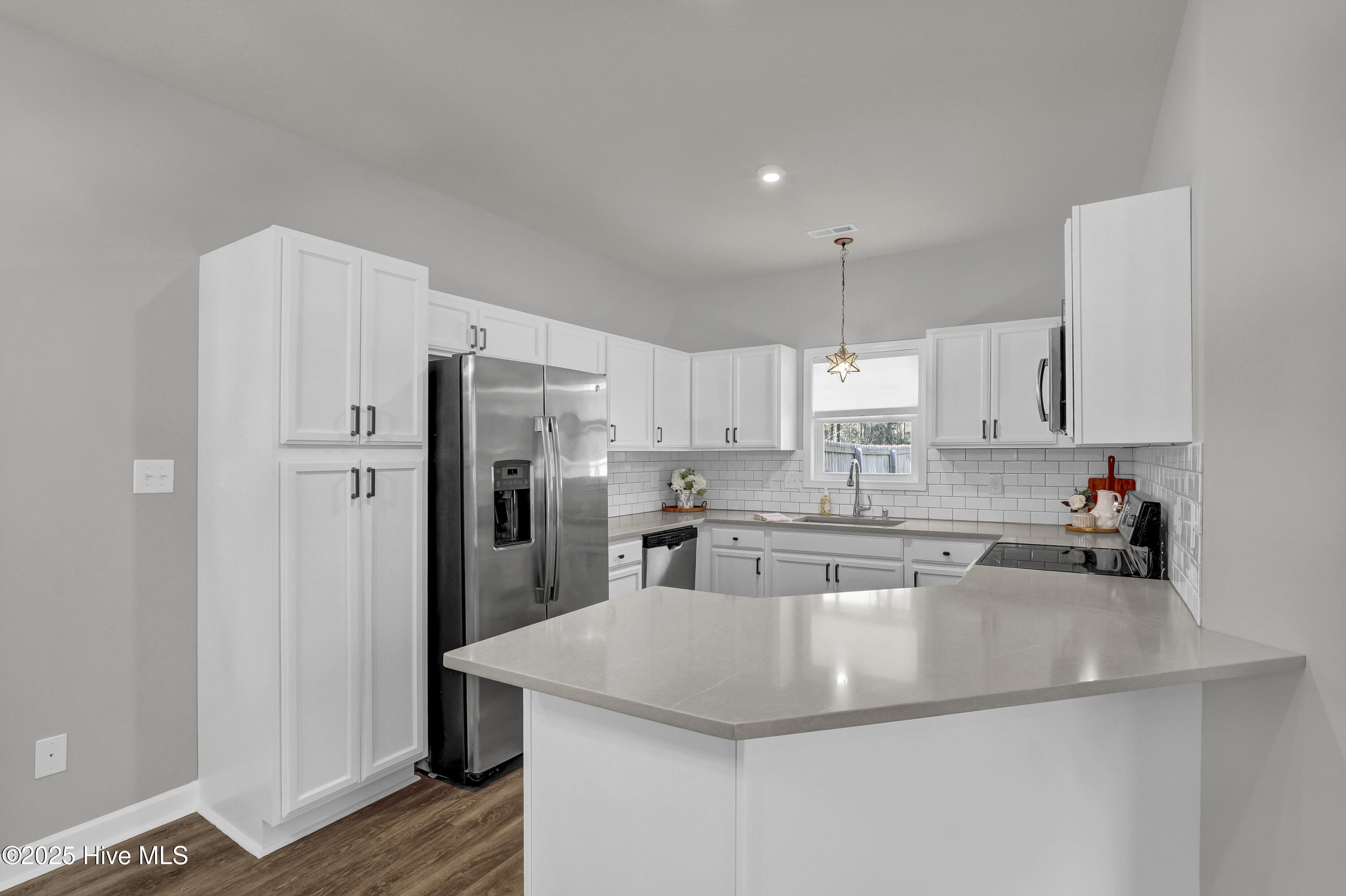 351 Frisco Way Holly Ridge, NC 28445 - Photo 10 of 30 010_6g8a7467_738