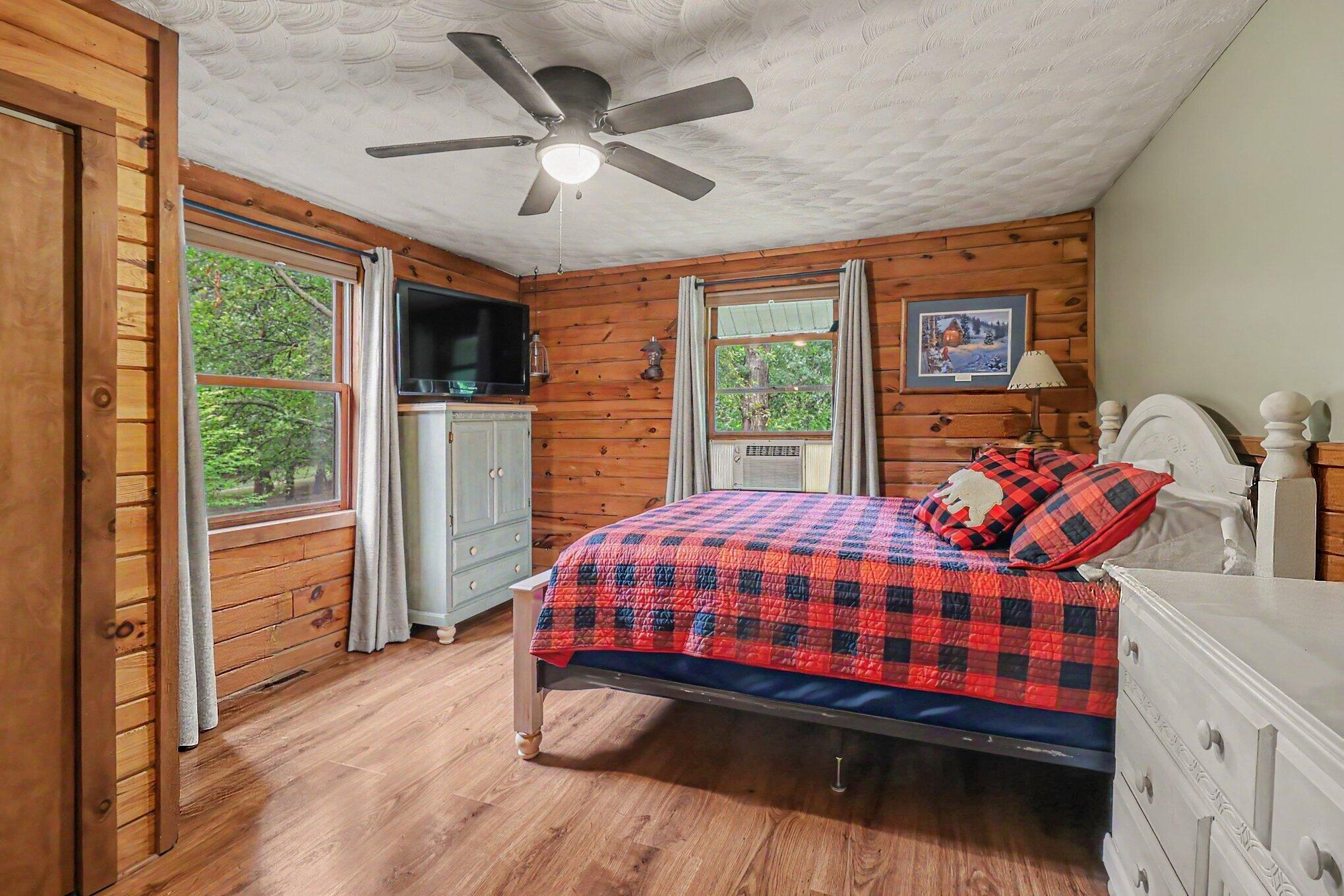1384 Olson Road Manistee, MI 49660 - Photo 14 of 35 Primary Bedroom