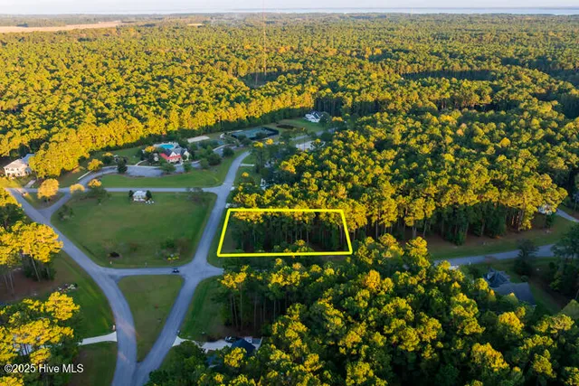 $54,000 | 68 Wild Swan Lane, Minnesott Beach, NC 28510