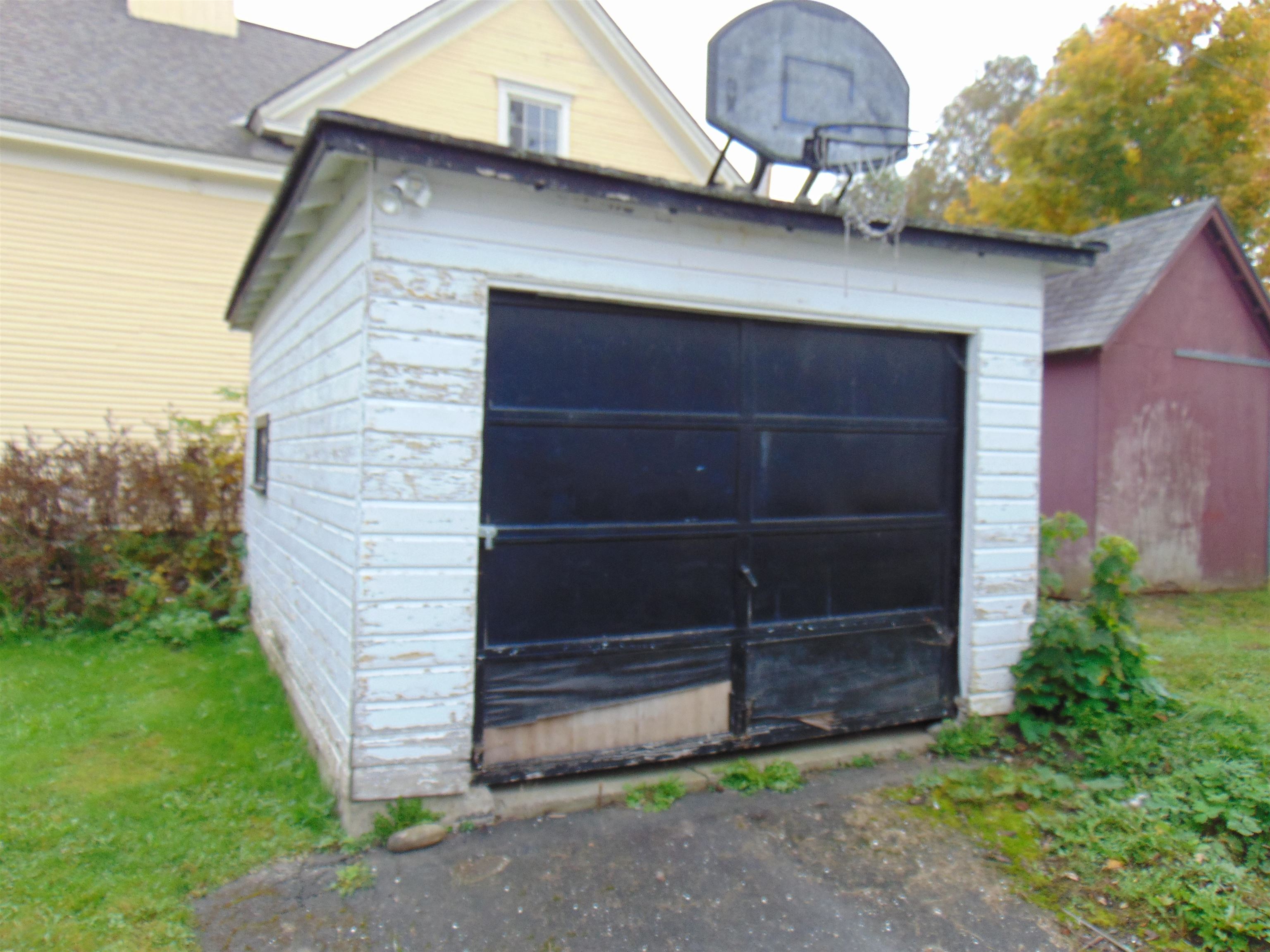 202 Spring Street St. Johnsbury, VT 05819 - Photo 6 of 39 Gallery Image 6