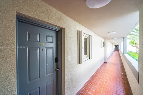 $2,500 | 269 Northwest 7th Street, Unit 121, Miami, FL 33136