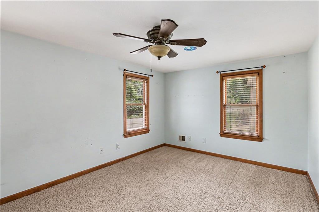 2349 Rochester Road Pittsburgh, PA 15237 - Photo 14 of 26