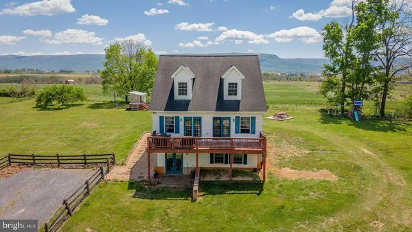 $449,000 | 8570 South Middle Road, Mount Jackson, VA 22842