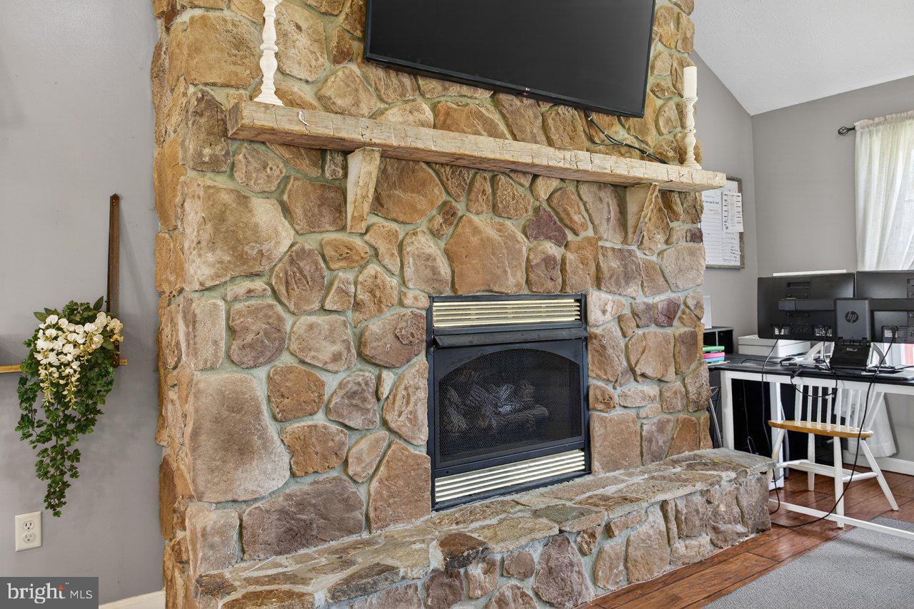 8570 South Middle Road Mount Jackson, VA 22842 - Photo 12 of 74