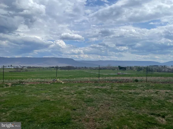 $459,900 | 8570 South Middle Road, Mount Jackson, VA 22842