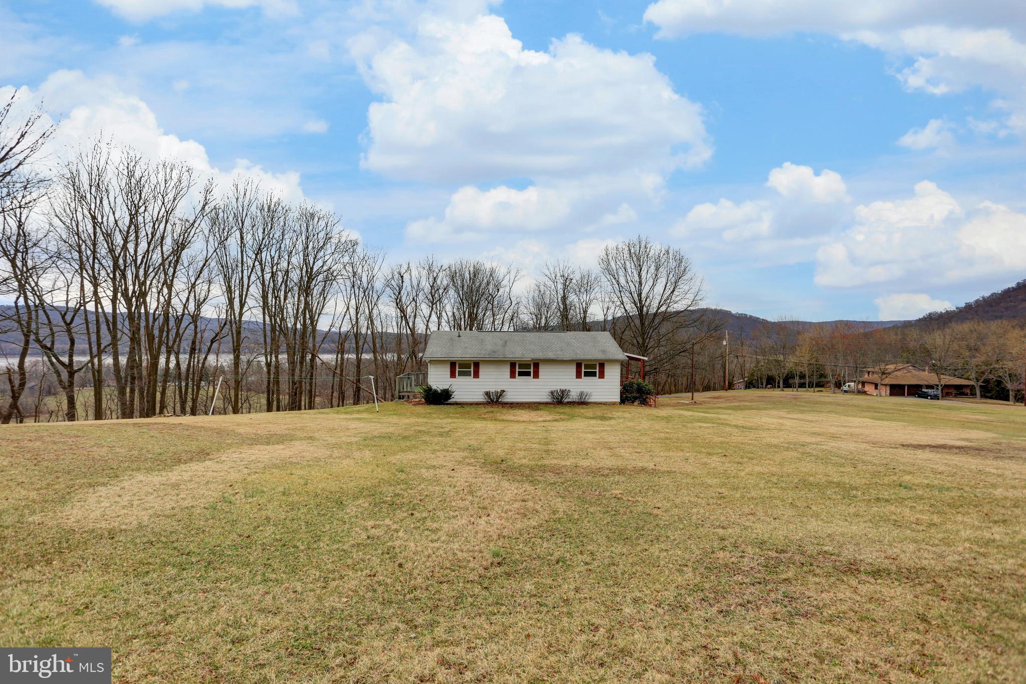179 A McClellan Road Halifax, PA 17032 - Photo 2 of 25 Gallery Image 2
