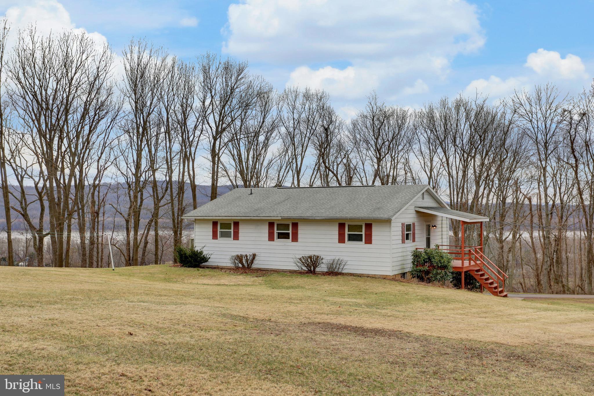179 A McClellan Road Halifax, PA 17032 - Photo 4 of 25 Gallery Image 4