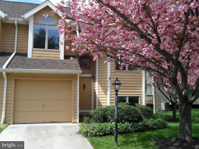 5193 Columbia Road, Unit 10 51 Columbia, MD 21044 - Photo 23 of 23 Exterior (Front)