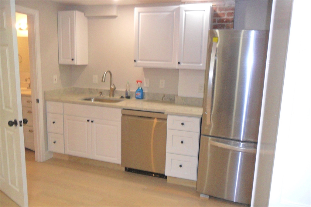 400 Concord Street Framingham, MA 01702 - Photo 5 of 24