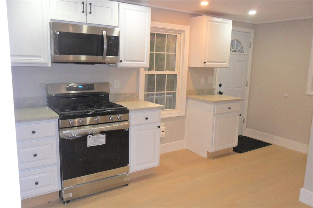 400 Concord Street Framingham, MA 01702 - Photo 6 of 24