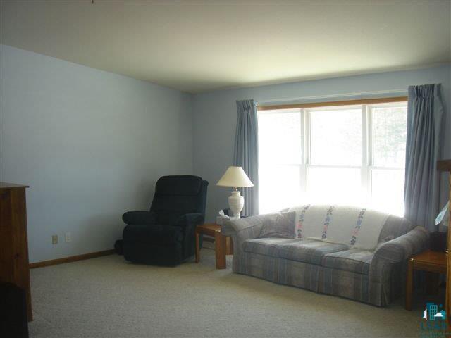 6416 Leggate Road Superior, WI 54880 - Photo 3 of 9