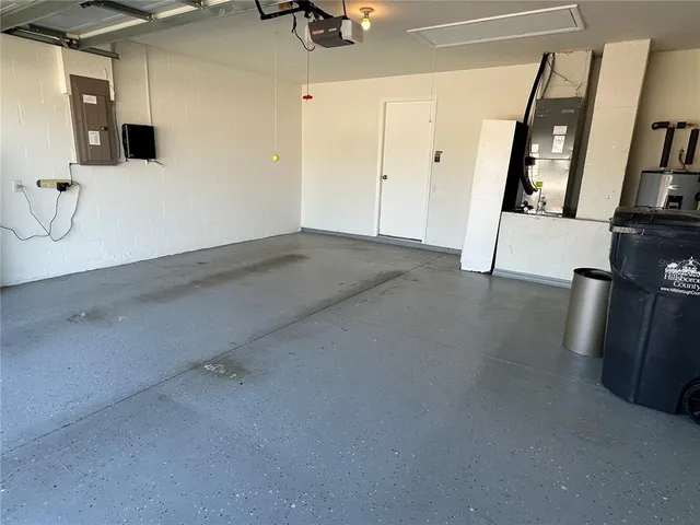 $390,000 | 943 Summer Breeze Drive, Brandon, FL 33511