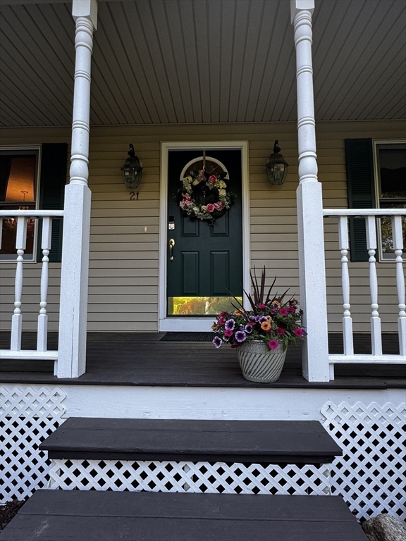 21 Woodridge Road Milford, MA 01757 - Photo 4 of 37
