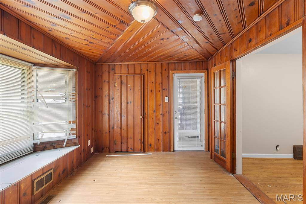 10188 Newbold Drive St. Louis, MO 63137 - Photo 11 of 15