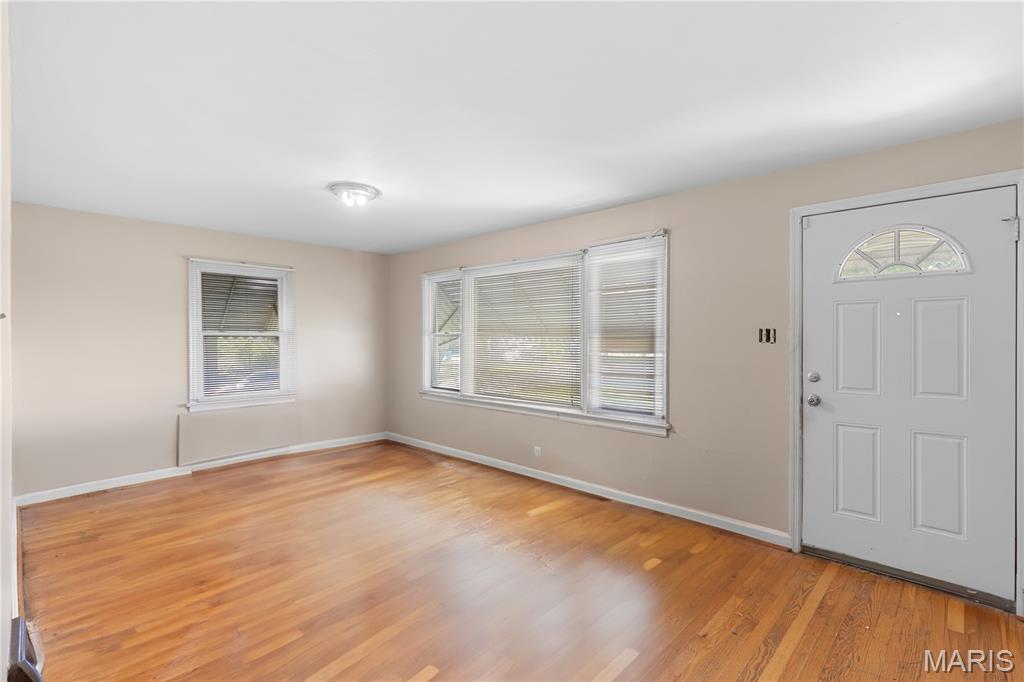 10188 Newbold Drive St. Louis, MO 63137 - Photo 4 of 15