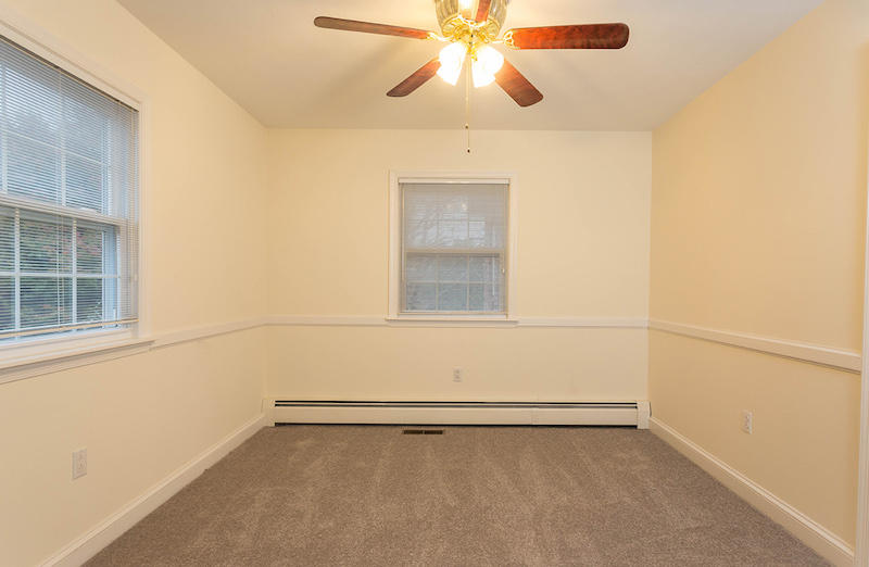 626 Olney Road Vinton, VA 24179 - Photo 11 of 31 DGA_8644