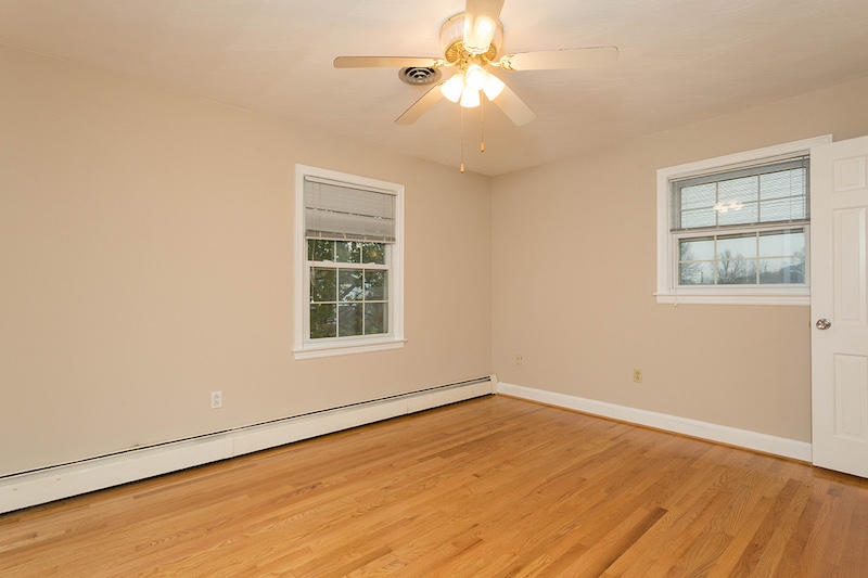 626 Olney Road Vinton, VA 24179 - Photo 26 of 31 DGA_8659