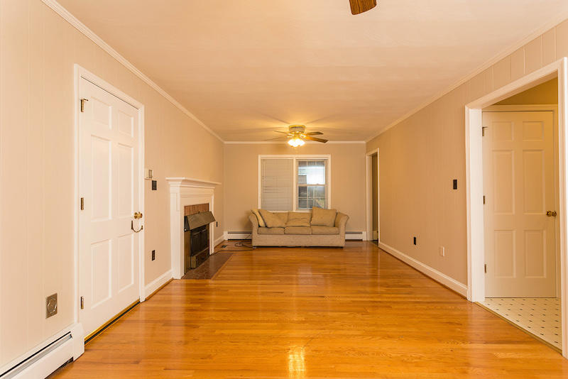 626 Olney Road Vinton, VA 24179 - Photo 6 of 31 DGA_8639