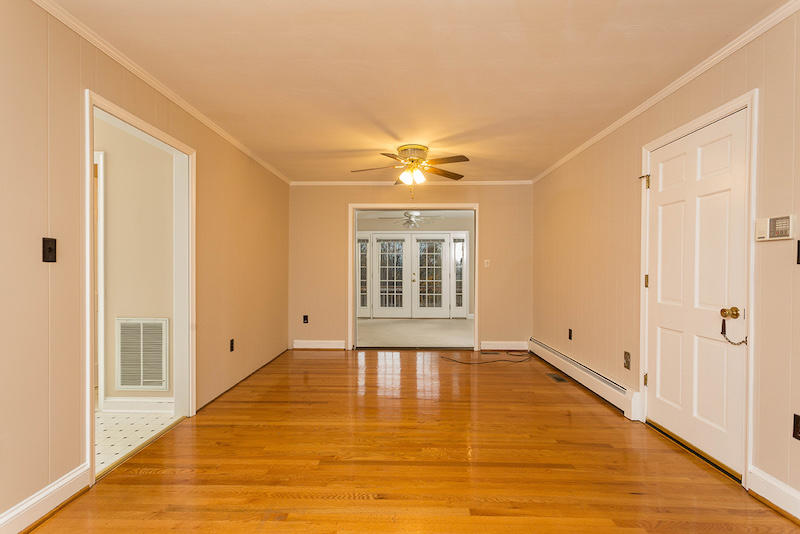 626 Olney Road Vinton, VA 24179 - Photo 7 of 31 DGA_8640