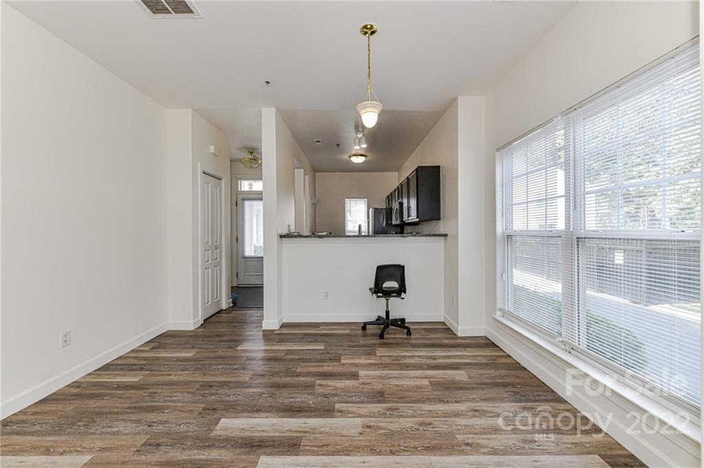 2854 Avalon Loop Road Charlotte, NC 28269 - Photo 11 of 26 Gallery Image 11