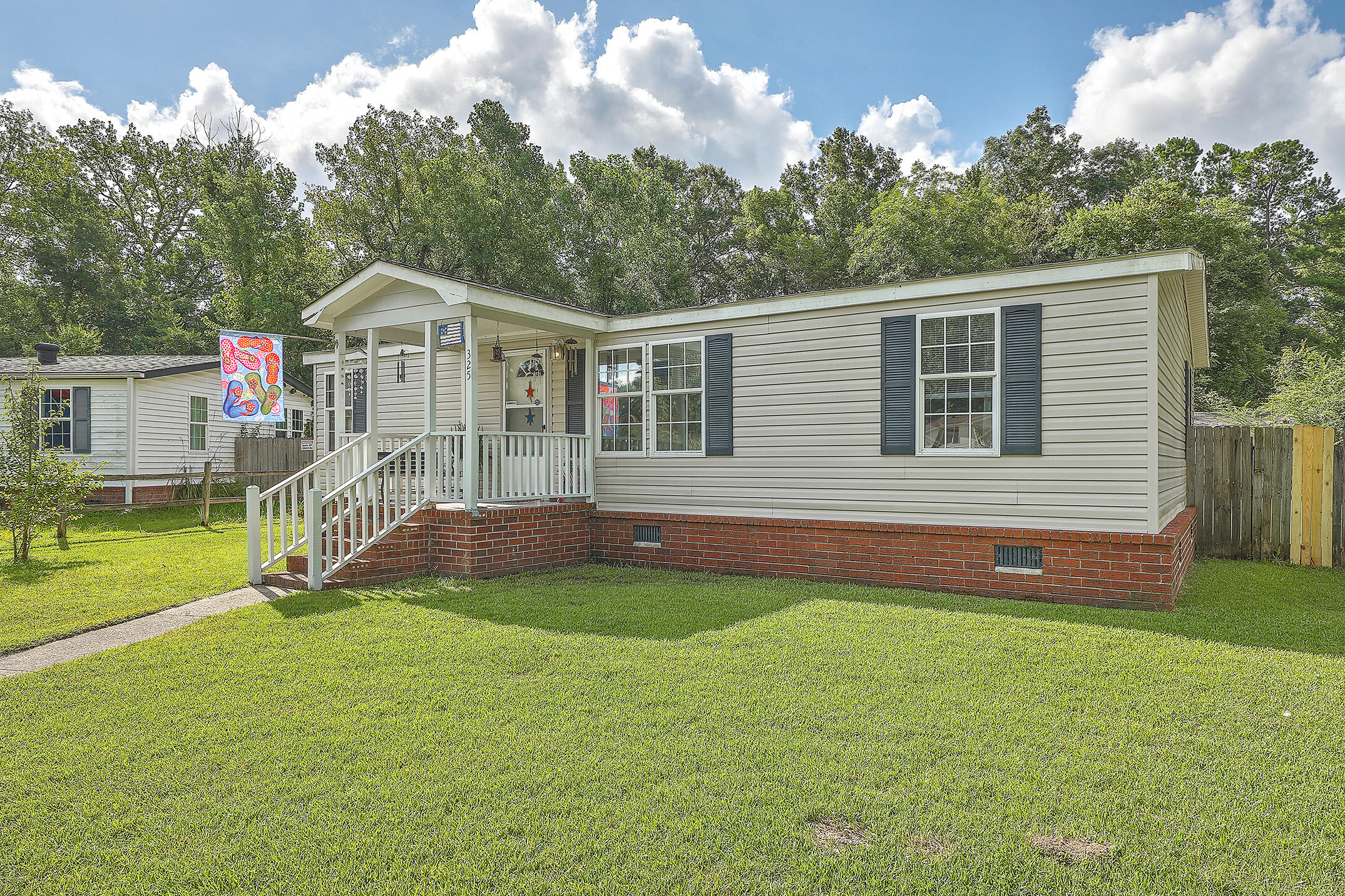 325 Grapevine Road Summerville, SC 29483 - Photo 3 of 26 Front 3