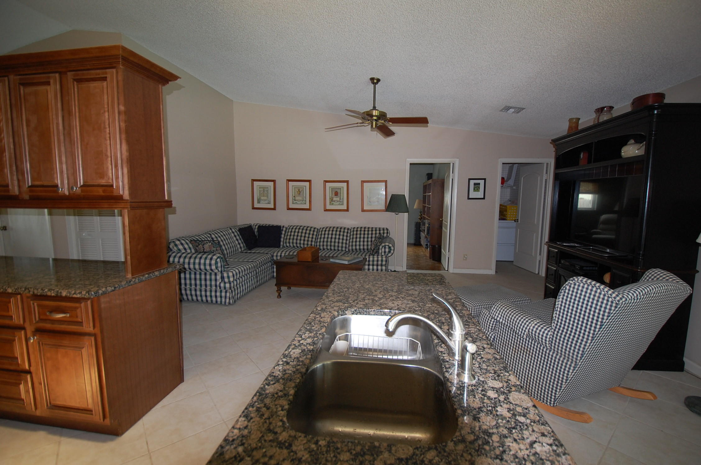 22421 Ensenada Way Boca Raton, FL 33433 - Photo 7 of 31 2015-05-12 00.55.41