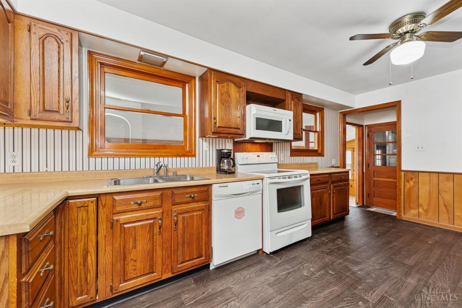 1675 Christopher Road Aberdeen, OH 45101 - Photo 10 of 34