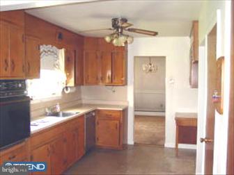 2202 East Buck Road Pennsburg, PA 18073 - Photo 4 of 6 Kitchen
