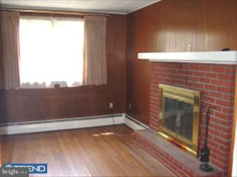 2202 East Buck Road Pennsburg, PA 18073 - Photo 6 of 6 Family Room