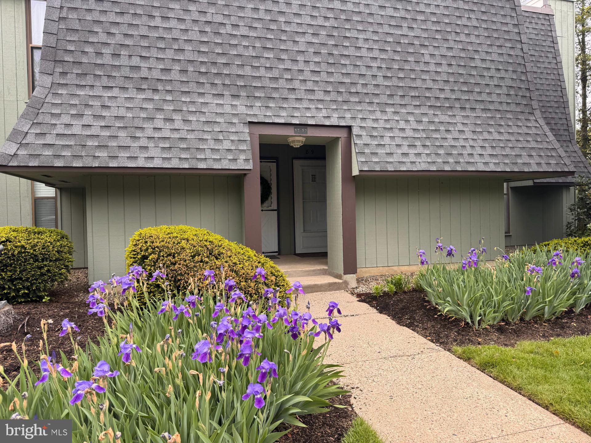 25 South Church Road, Unit 89 Maple Shade, NJ 08052 - Photo 3 of 24 a front view of a house