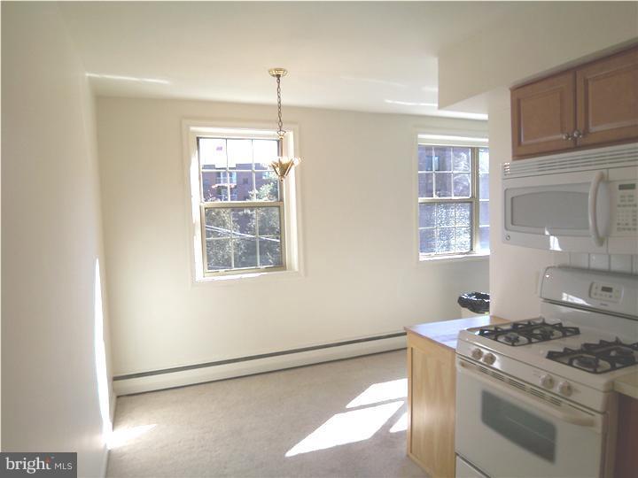 383 Lakeside Road, Unit 208 Ardmore, PA 19003 - Photo 7 of 14 Kitchen