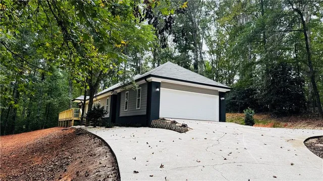 $344,500 | 77 Lakeview Court, Jefferson, GA 30549