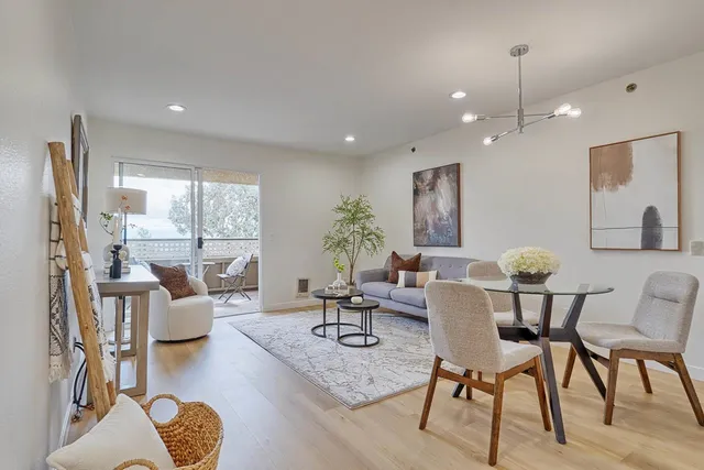 $409,000 | 685 Dartmore Lane, Unit 365, Hayward, CA 94544