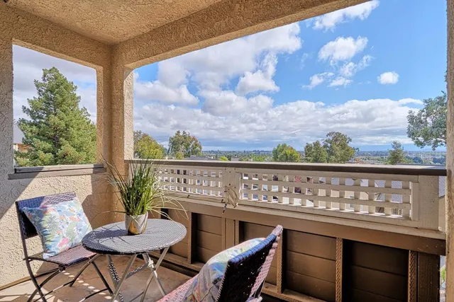 $409,000 | 685 Dartmore Lane, Unit 365, Hayward, CA 94544