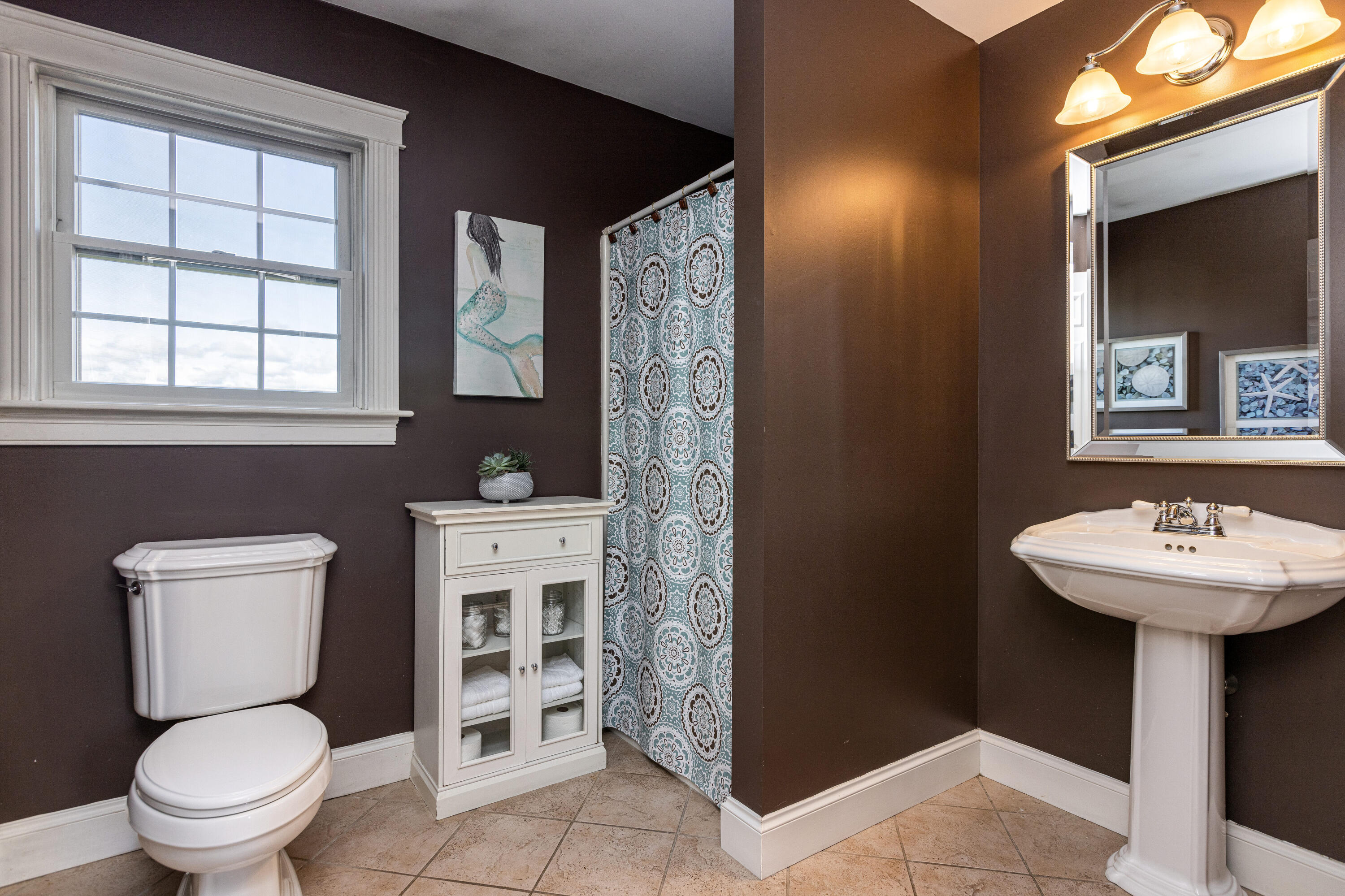 39 Alder Way Cumberland Center, ME 04021 - Photo 18 of 56 First Floor Half Bath-044-010-4200x2799